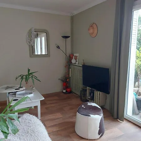 Dans Un Ecrin De Verdure Holiday home Auch