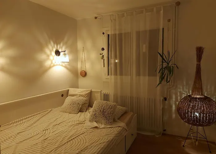 Nyaraló Dans Un Ecrin De Verdure